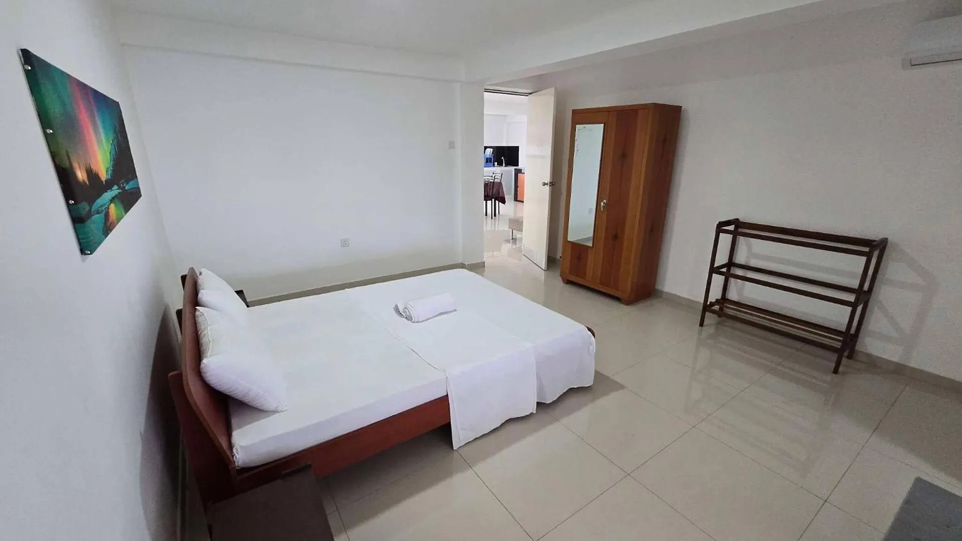 Room In Guest Room Kandy